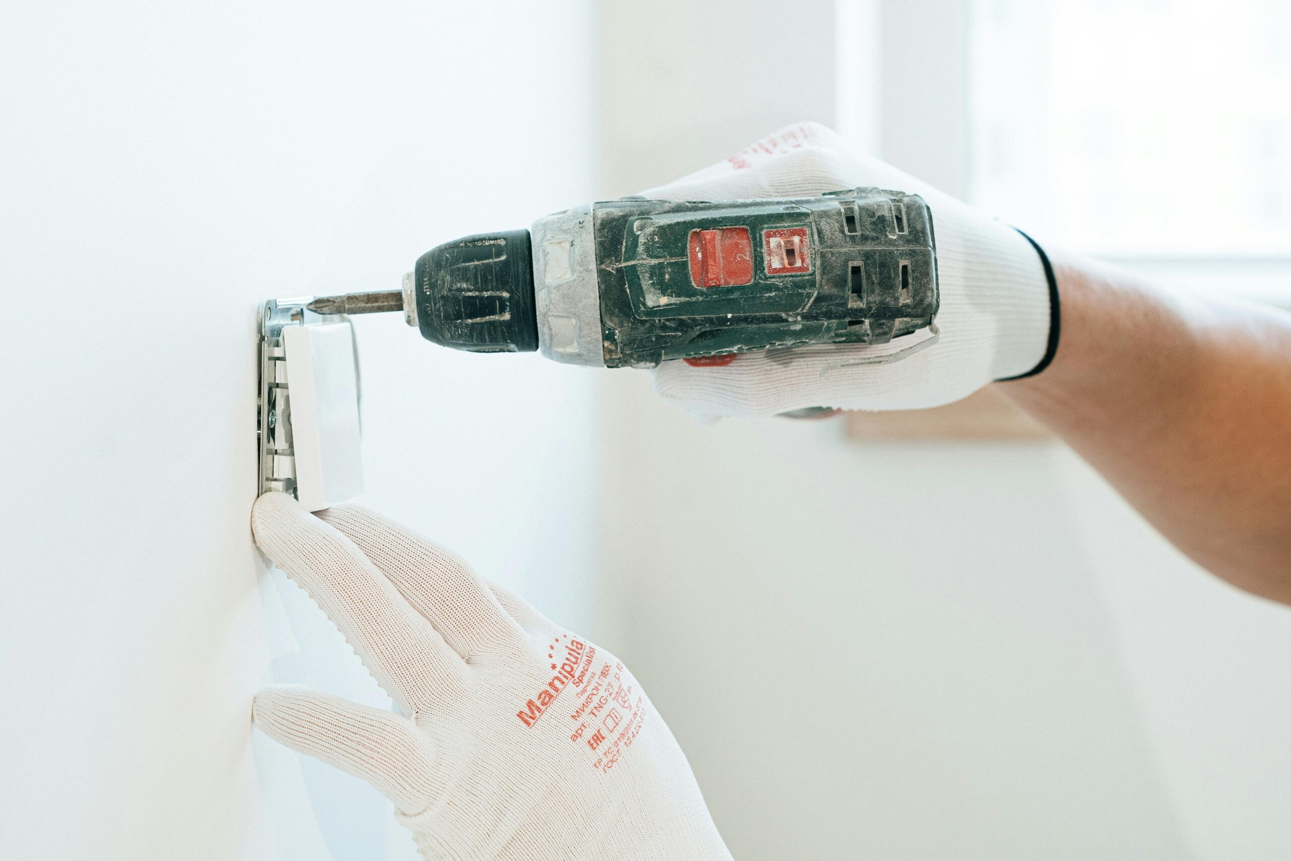 home-electrical-repair-signs